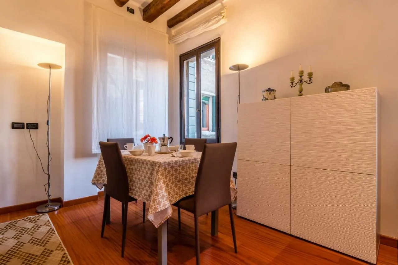 Apartment Arsenale 2352 Home Library By Biennale Exhibition Venice